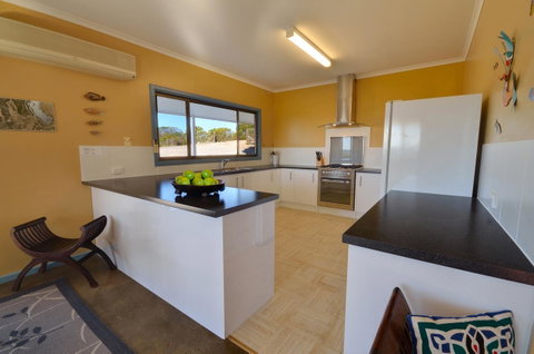 Kestrel Downs - Northern Rivers Accommodation 7