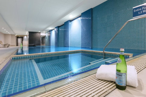 Oaks Glenelg Plaza Pier Suites - Northern Rivers Accommodation 9