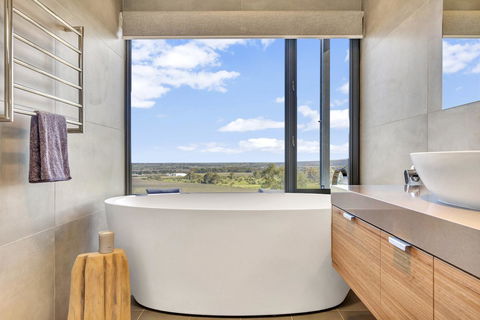Shadow Creek McLaren Vale - Northern Rivers Accommodation 4
