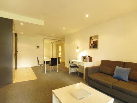 Oaks Glenelg Liberty Suites - Northern Rivers Accommodation 22