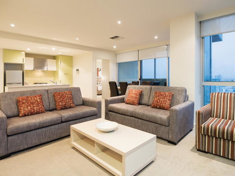 Oaks Glenelg Liberty Suites - Northern Rivers Accommodation 25