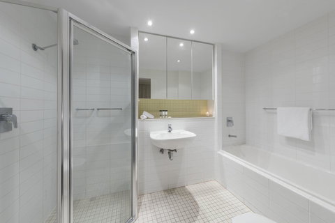 Oaks Glenelg Liberty Suites - Northern Rivers Accommodation 28