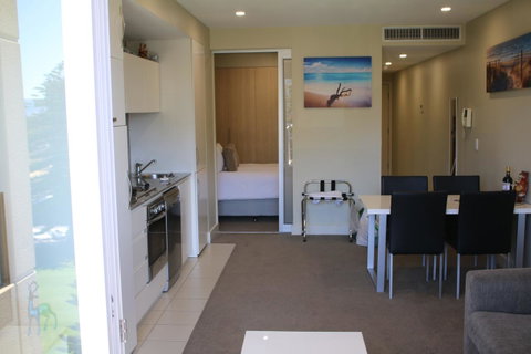 Beachside Luxury Getaway In Glenelg - Northern Rivers Accommodation 7