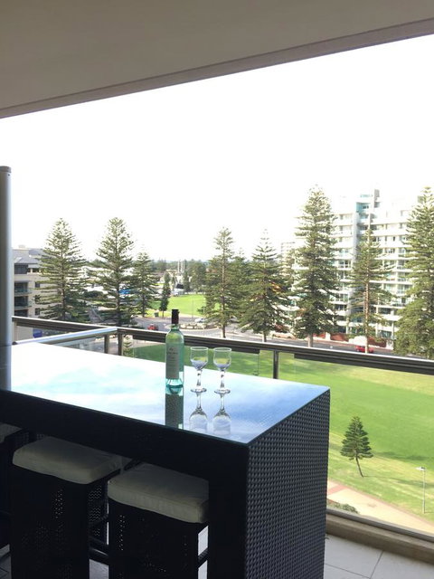 Beachside Luxury Getaway In Glenelg - Northern Rivers Accommodation 0
