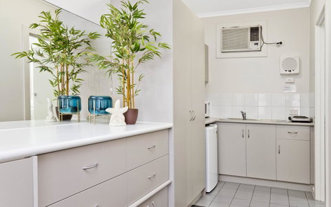 Glenelg Oasis Studios - Northern Rivers Accommodation 7
