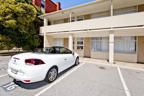 Glenelg Oasis Studios - Northern Rivers Accommodation 17