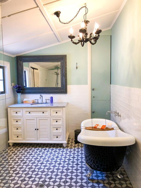 Inglenook Cottage - Northern Rivers Accommodation 22