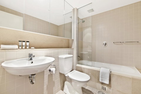 Glenelg Seaside Apartment - Northern Rivers Accommodation 12
