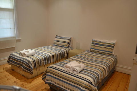 Tin House In Tanunda - Northern Rivers Accommodation 4