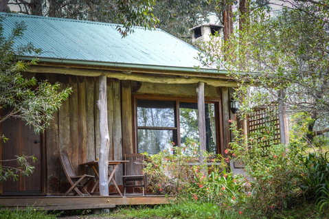 Ghost Hill Road Retreat - Northern Rivers Accommodation 9