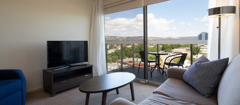 Hume Serviced Apartments - Northern Rivers Accommodation 5