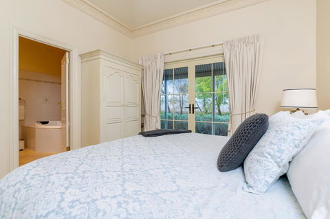 Barossa Vineyard Cottages - Northern Rivers Accommodation 14