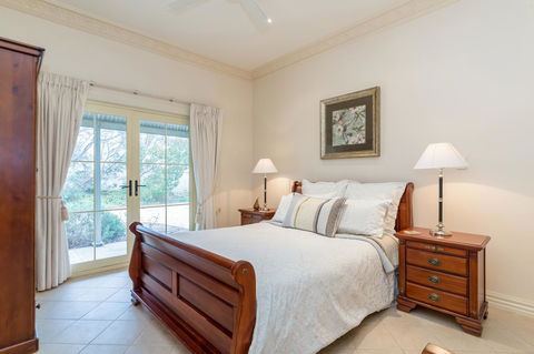 Barossa Vineyard Cottages - Northern Rivers Accommodation 12