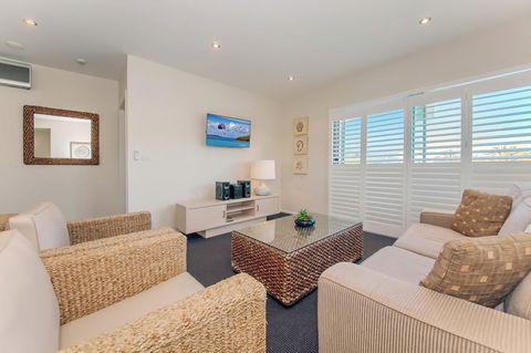 Pacific Blue 278-265 Sandy Pt Rd- Dual Key Access, Wifi, Linen And Air Conditioning - Northern Rivers Accommodation 4