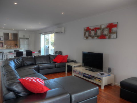 Home On Torrens - Northern Rivers Accommodation 26