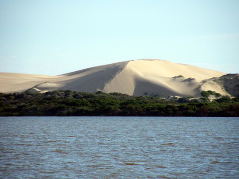 Coorong Waterfront Retreat - Northern Rivers Accommodation 27