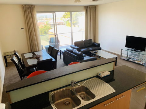 Ensenada Motor Inn And Suites - Northern Rivers Accommodation 24