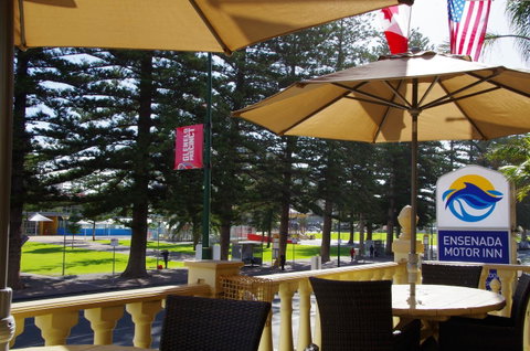 Ensenada Motor Inn And Suites - Northern Rivers Accommodation 5