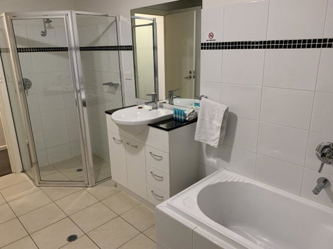 Ensenada Motor Inn And Suites - Northern Rivers Accommodation 25