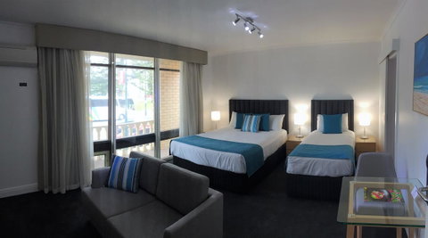 Ensenada Motor Inn And Suites - Northern Rivers Accommodation 9
