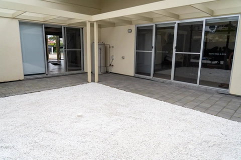 Gawler Townhouse 3 Bedroom - Northern Rivers Accommodation 12
