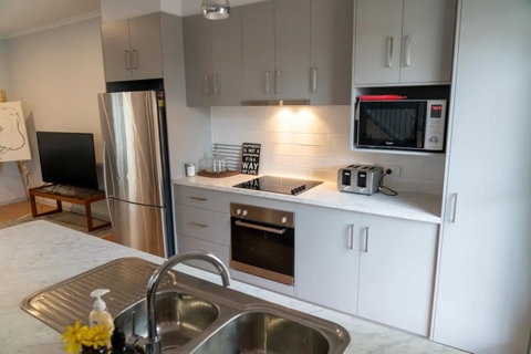 Gawler Townhouse 3 Bedroom - Northern Rivers Accommodation 2