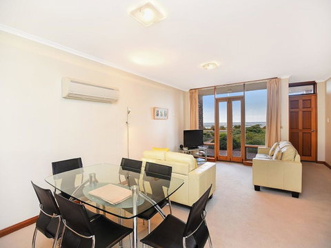 Franklin Beachfront Apartments - Northern Rivers Accommodation 4