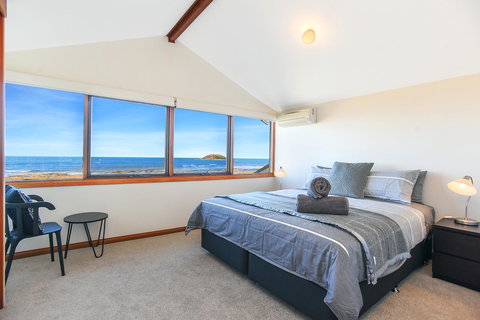 Franklin Beachfront Apartments - Northern Rivers Accommodation 13