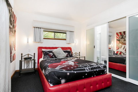 Barossa Retro BnB - Northern Rivers Accommodation 7