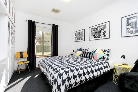 Barossa Retro BnB - Northern Rivers Accommodation 10