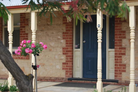 Jacaranda Cottage - Northern Rivers Accommodation 0