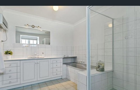 Angaston House - Northern Rivers Accommodation 14