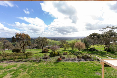 Angaston House - Northern Rivers Accommodation 9