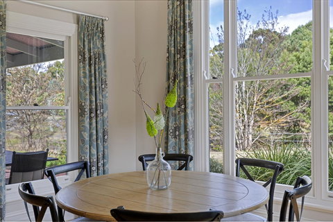 Grandview Accommodation - The Elm Tree Apartments - Northern Rivers Accommodation 8