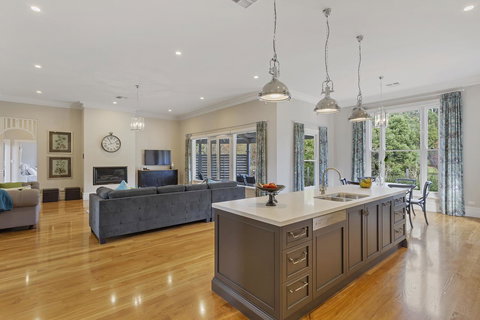 Grandview Accommodation - The Elm Tree Apartments - Northern Rivers Accommodation 17