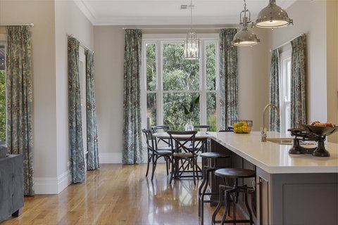 Grandview Accommodation - The Elm Tree Apartments - Northern Rivers Accommodation 3