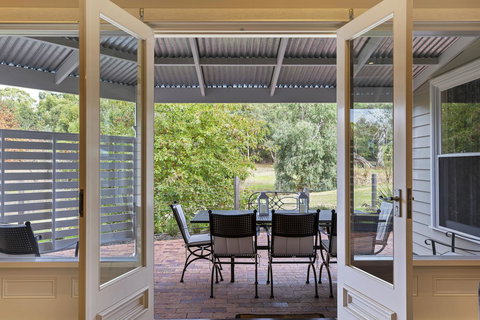 Grandview Accommodation - The Elm Tree Apartments - Northern Rivers Accommodation 18