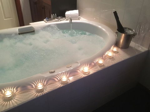 Wine And Roses Bed And Breakfast - Northern Rivers Accommodation 24