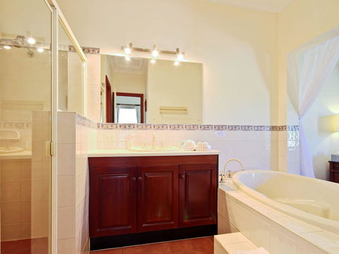 Wine And Roses Bed And Breakfast - Northern Rivers Accommodation 18