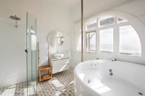 Seawall Apartments - Northern Rivers Accommodation 10