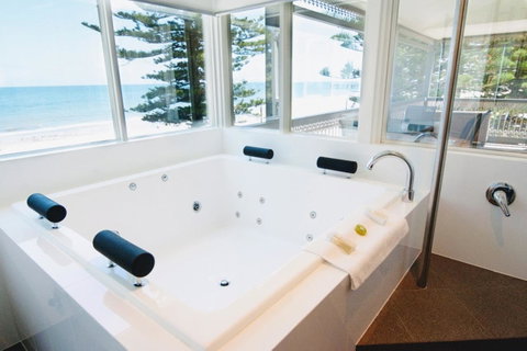 Seawall Apartments - Northern Rivers Accommodation 30