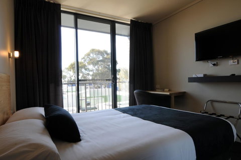 Mansfield Park Hotel - Northern Rivers Accommodation 7