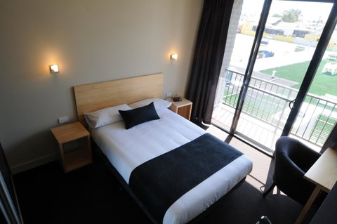 Mansfield Park Hotel - Northern Rivers Accommodation 12
