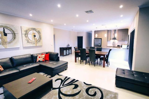 Casavino Luxury Villa - Northern Rivers Accommodation 3