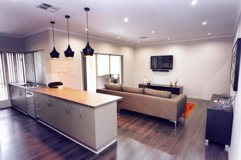 Casavino Luxury Villa - Northern Rivers Accommodation 35