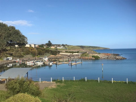 Penneshaw Oceanview Apartments - Northern Rivers Accommodation 0