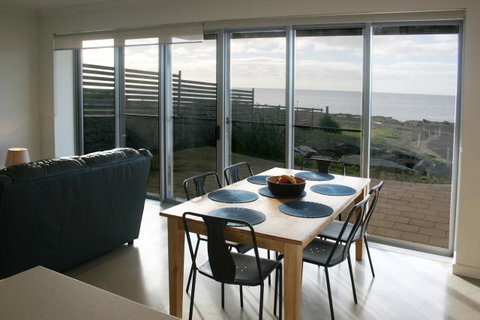 Penneshaw Oceanview Apartments - Northern Rivers Accommodation 12
