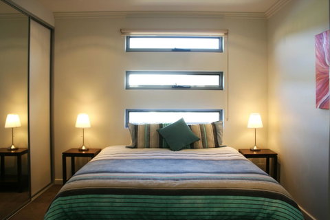 Penneshaw Oceanview Apartments - Northern Rivers Accommodation 8