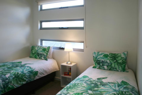 Penneshaw Oceanview Apartments - Northern Rivers Accommodation 9