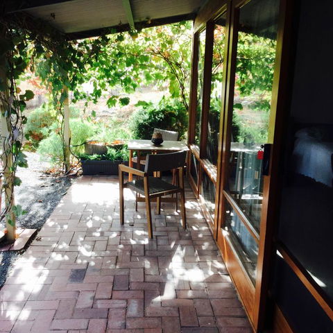 STUDIO ECHUNGA Adelaide Hills - Northern Rivers Accommodation 1